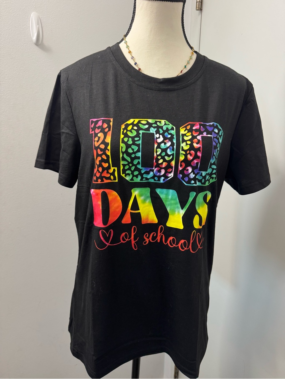 '100 Days of School' Teacher Student Rainbow Leopard Graphic Tee Short Sleeve M
